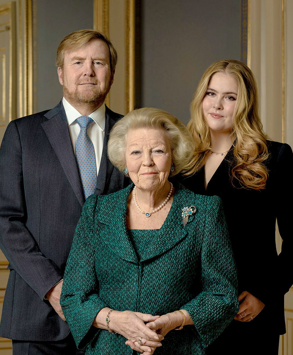 royalchildren_'s tweet photo. Happy 86th Birthday to Princess Beatrix of The Netherlands 🎂💚 -January 31st 2024.
.
#HappyBirthday #birthday #PrincessBeatrix #Netherlands https://t.co/pPpHDUDo2p