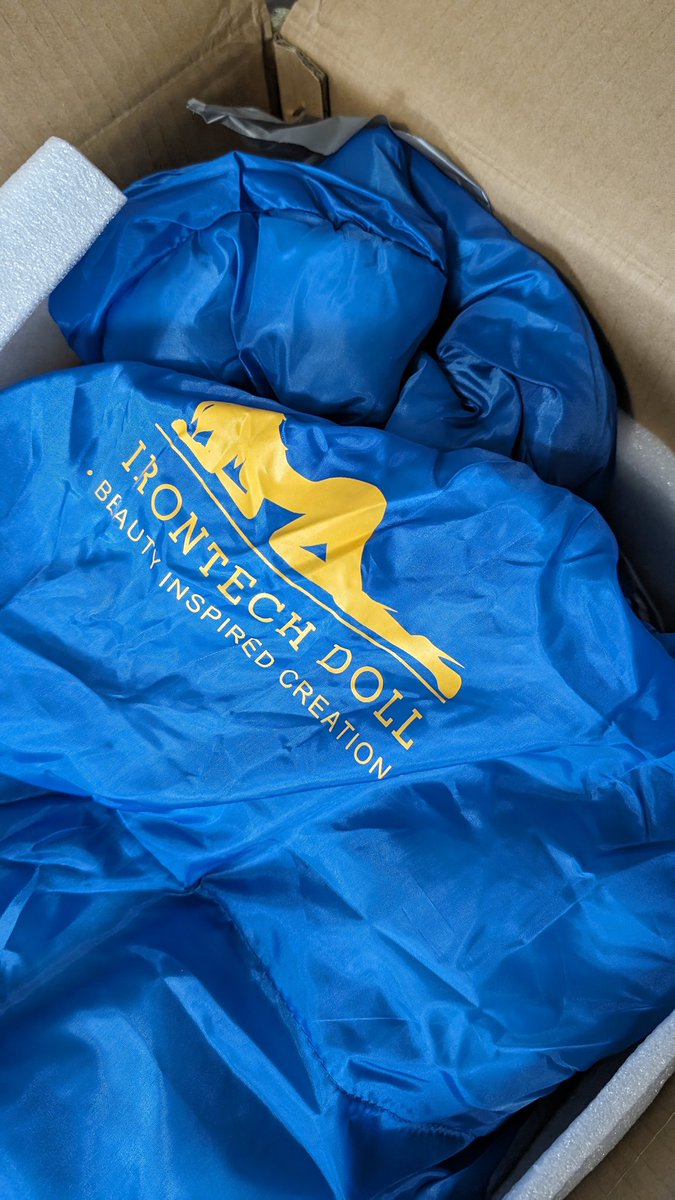 hendersonreal1's tweet photo. Packaging is a highlight of irontech, doll was secured with the styrofoam molding and wrapped inside a logo printed sleeping bag https://t.co/v2XYuJ2PZd