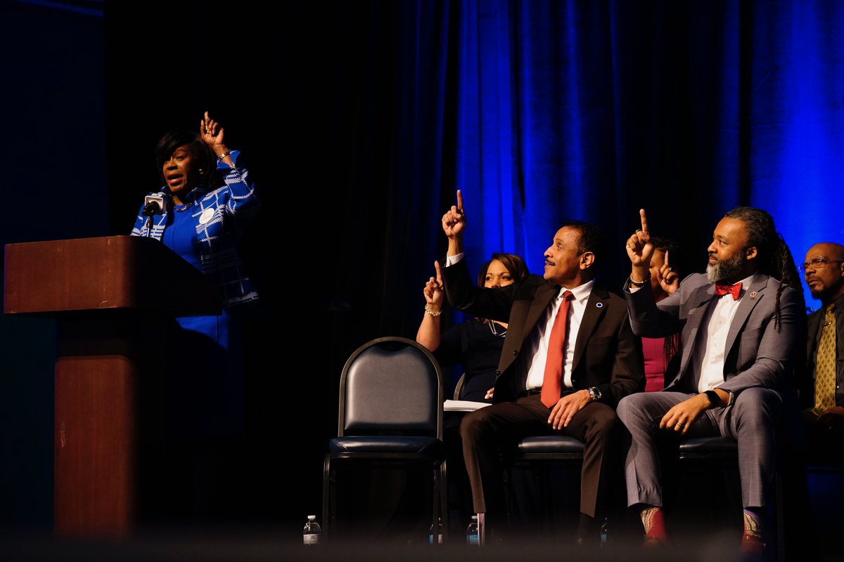 Yesterday, alongside @PHLSchools Superintendent @watlington_sr, @fundPHLschools President Kathryn Epps Roberson and Board President @RLStreaterEsq, I laid out this Administration’s plan to provide a world-class education for students of all ages and socioeconomic backgrounds.