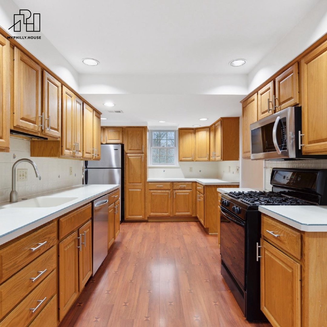 ColinGoodRE's tweet photo. Congratulations to my amazing buyers for going under contract on this spectacular home in Plymouth Meeting! 🤩🏡

#undercontract #plymountmeeting #parealestate #phillyhouses #compassre https://t.co/Rh3YyU5gEu