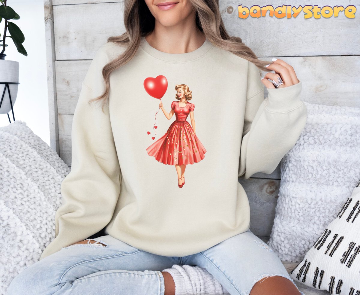 bandlystore's tweet photo. Our Valentine Girl Retro Vintage Sweatshirt is a must-have for the old-school romantic!

https://t.co/3cxys4zGc0

#CuteSweatshirt #VintageValentine #RetroValentine #TrendyShirt #CuteCrewneck #GalentinesDayShirt #ValentinesDayGift #Valentine #ValentineSweatshirt #Etsy #EtsyStore https://t.co/XQyCsK6PYn
