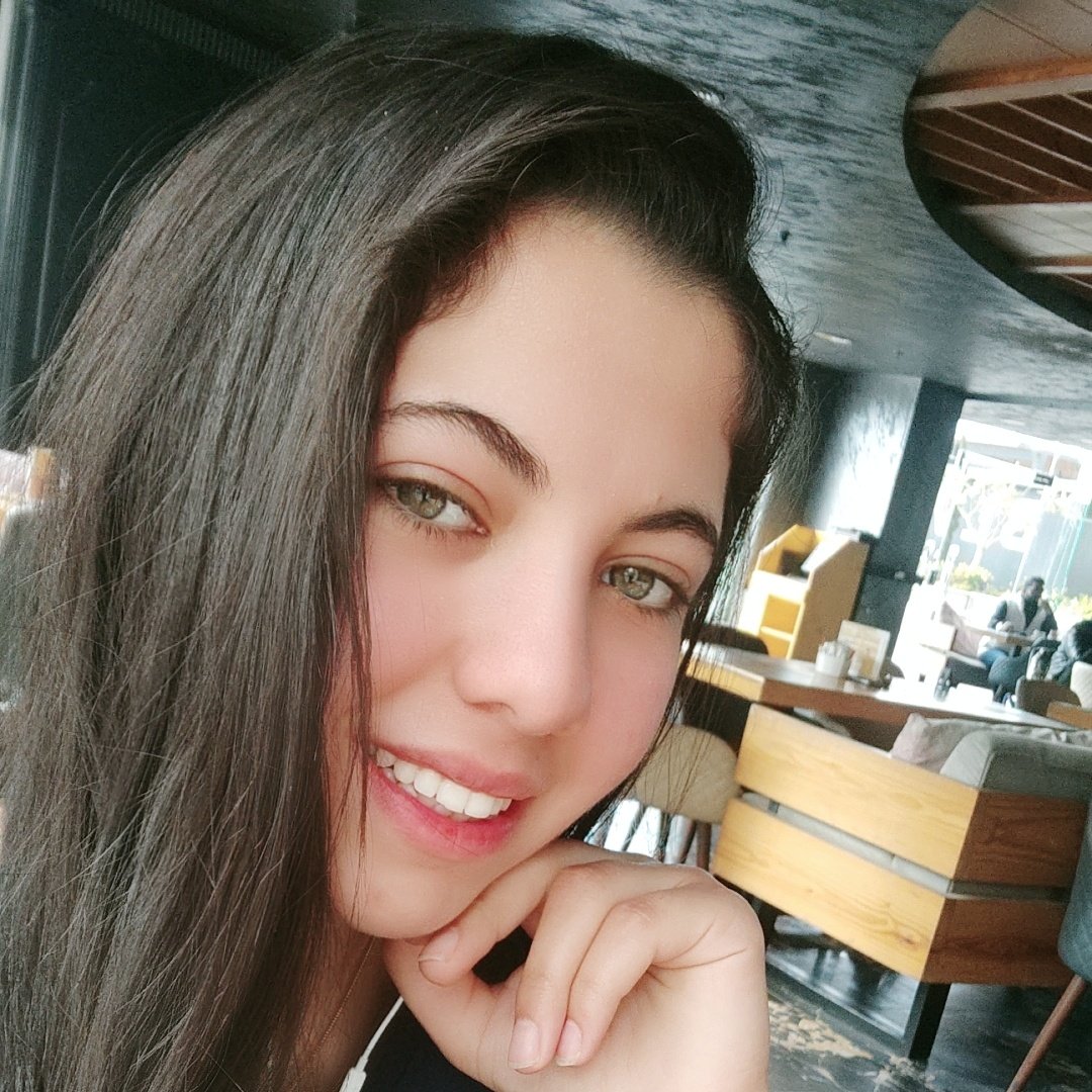 lena_khled's tweet photo. #صورة_ملف_شخصي_جديدة
"فَاسْتَجَبْنَا لَه" أنت لا تعرف كيف سيغير الله المشهد لأجلك وكيف سيعيد ترتيب الأقدار لأجل ندائك "فاستجبنا له" هذه كفيلة أن تجعل من المستحيل ممكناً ومن الصعب سهلاً ومن البعيد قريباً .. فأبشر يا من لجأت لمن يقول للشيء كن فيكون. 🤍 https://t.co/psuREBZQv1