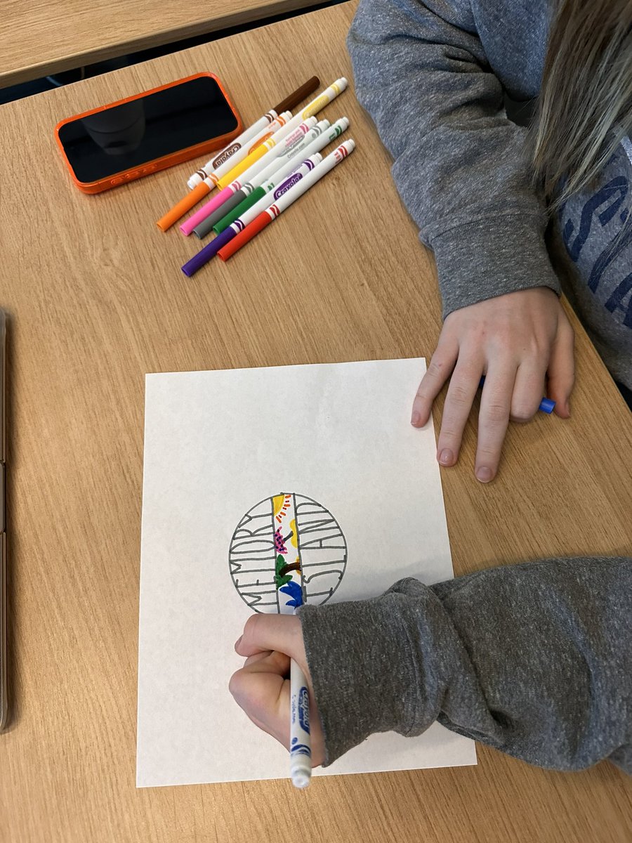 G9 @TheMViD graphic design students are hard at work in the beginning stages of logo design for the dinner they’re designing & hosting for our seniors! After this initial ideation phase, they’ll be creating their logos in @creativecloud Illustrator. #creativeclassroom #pbl