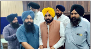 sakanakodar's tweet photo. @Jal_R_Police 
On May 31, 2023, an SIT team was formed under SSP Jalandhar based on Director, Bureau of Investigation, Punjab's order [Letter A-543-CC-2 dated 12 May 2023, Serial 35], incl. SP Jalandhar, DSP Nakodar, SHO Nakodar, per Bapu Baldev Singh Ji's request to @Sandhwan. 

Despite your directive for Bapu Baldev Singh to be part of the investigation and submit a report within ONE MONTH, he hasn't been contacted, and we're yet to receive the SIT team's report due by end June 2023. 

Urgent update needed. @Anjuagnihotri1 

#Accountability #SakaNakodar