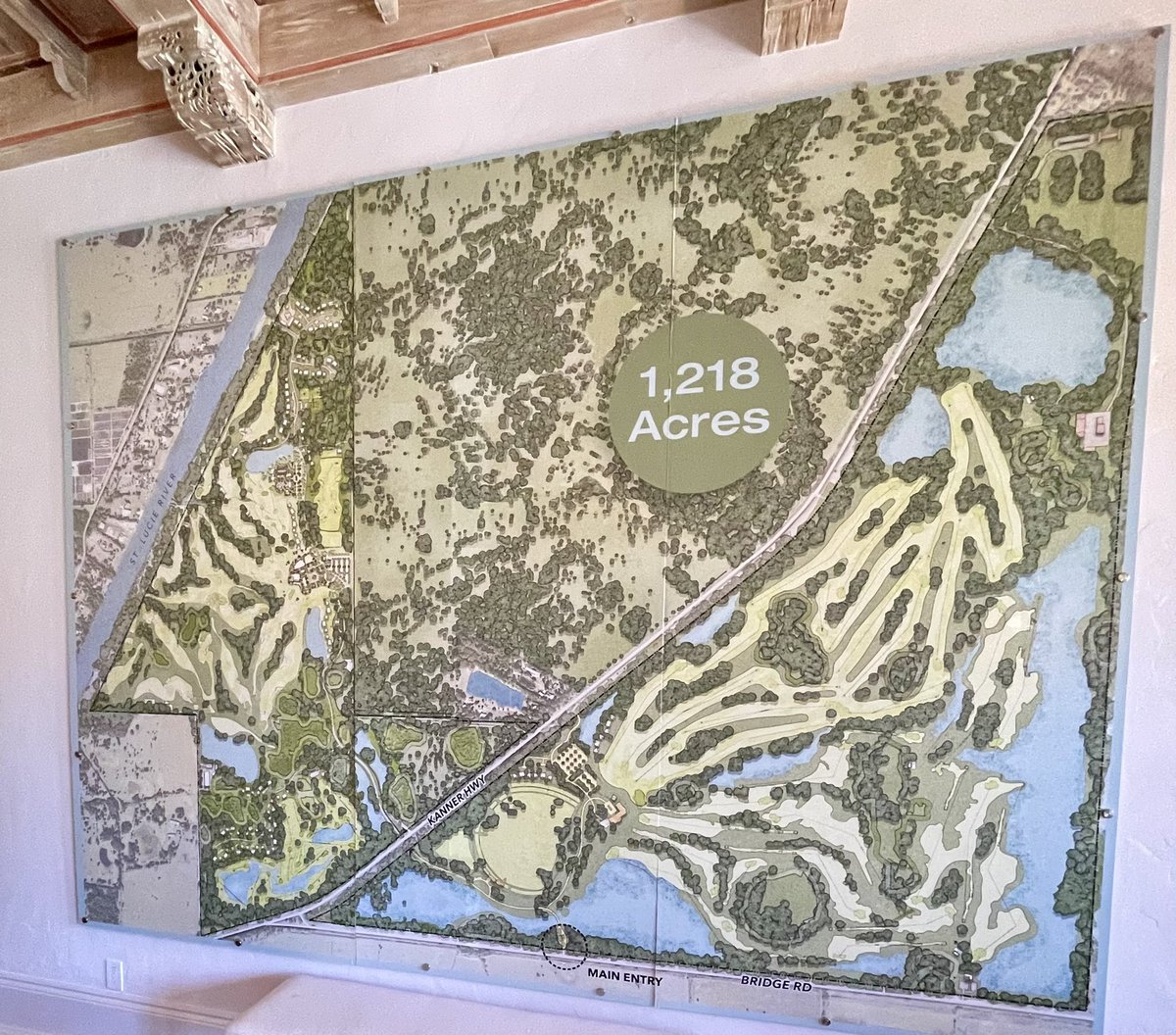 brendacalc's tweet photo. Took a tour of Apogee club in Hobe Sound w @MarkCalc .What an amazing place! 3 courses, all very different and world class amenities. Jupiter, Hobe Sound and Stuart Fl are all right there, waterfront property, farms, you name it! No better time to buy- dm me!!! #jupiterrealestate https://t.co/W4poH3hTyH