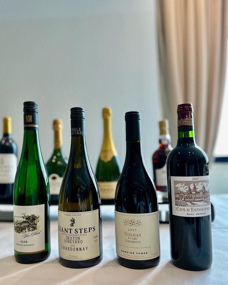 EulerLuis1's tweet photo. One of my favorite wines made by one of my favorite people the supremely elegant, ethereal JJ Prum’s Graacher Himmelreich by Katarina Prum! #riesling #Germany  #germanwine #mosel #whitewine #wine  #wine https://t.co/K5miAgs6PT