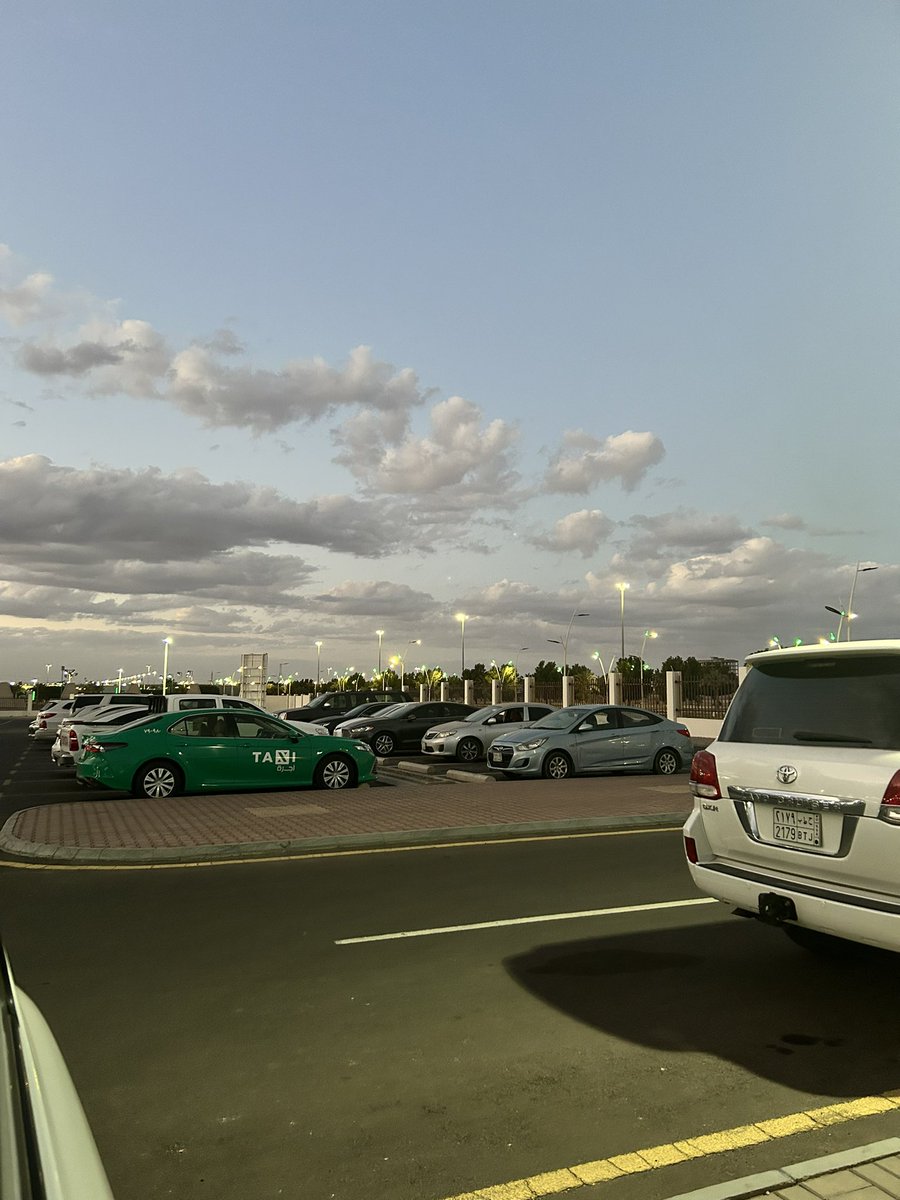 جاينا ثلج 🥶❤️