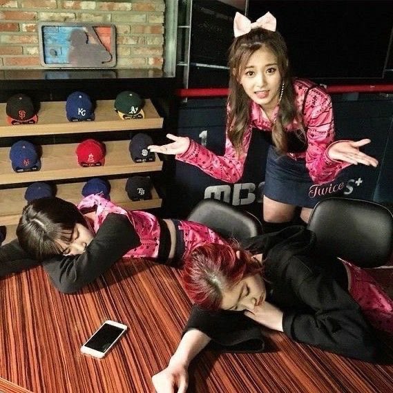 hiraizcn's tweet photo. and FUCK male onces https://t.co/OaHcKnXFAk