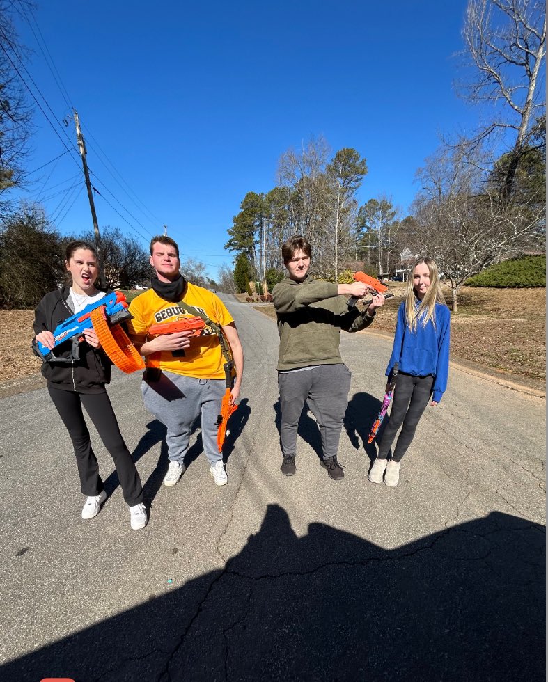 bulletbitches4L's tweet photo. Kendall avenged Lauren by shooting Dmitri! Gavin you’re next 😁 (3,4) @shsnerf2024 @Penetrators24 https://t.co/AuhYWQUedB