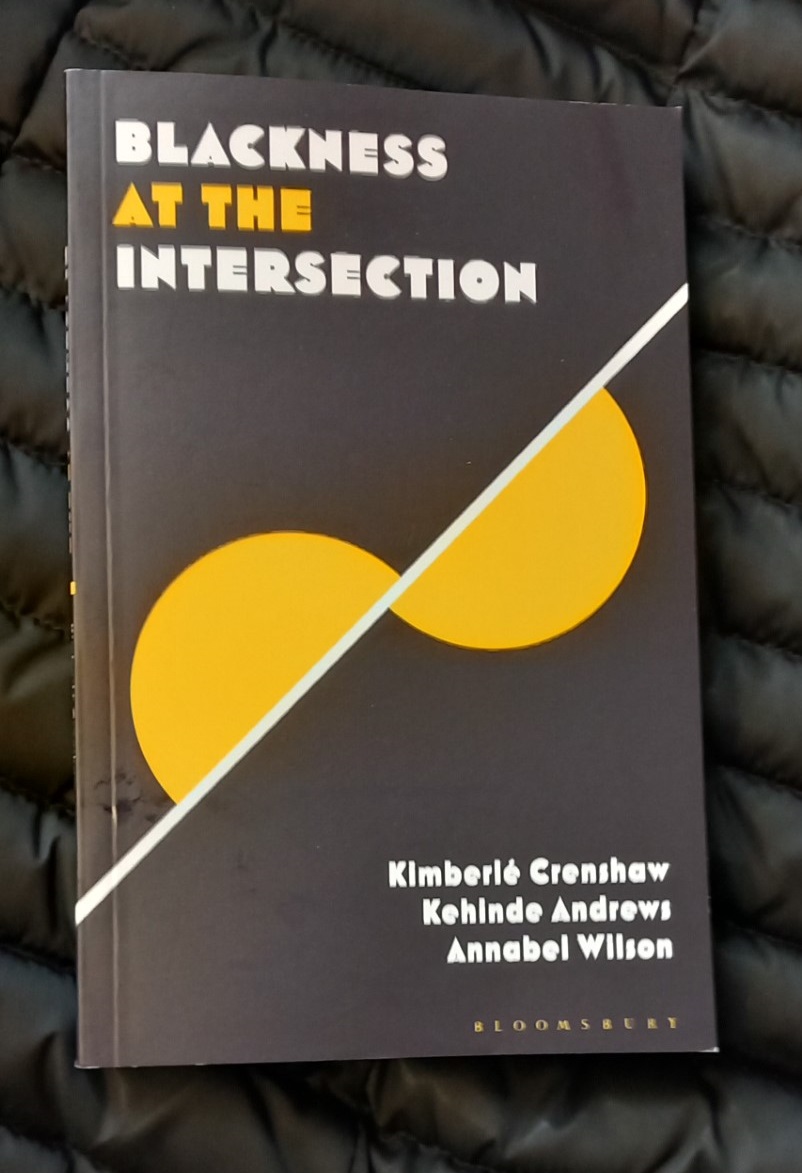 dawnmannay's tweet photo. Was brilliant to see @Annabel_wils @CQRBath #QRS2024 had a lovely catch up 🥰&amp; look at preview copy of their new 🤩📖📚 with @sandylocks @kehinde_andrews out very soon so will be getting a copy &amp; recommending @cardiffunilib https://t.co/1YXJMbMfS1