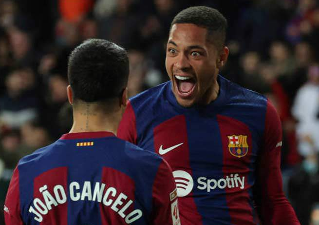 pokbingo's tweet photo. "Brazilian newcomer shines as a hero in La Liga debut. #LaLiga #BrazilianStar #FootballRising" https://t.co/9GKa07rXwo