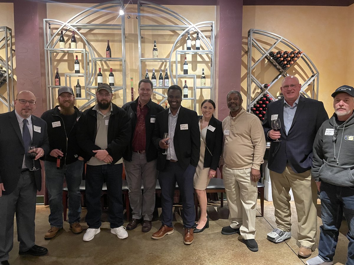 Members from IBEW Local 46, Local 50M GMP/USW, Local 87M GMP/USW, Local 79 IAM and Ardagh Glass joined the Glass Packaging Institute (<a href="/ChooseGlass/">Glass Packaging Institute</a>) 
at a reception this past week to share with Washington lawmakers how recycling refunds can improve recycling outcomes and create