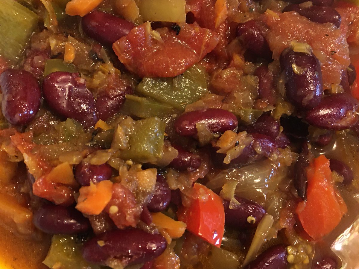 KenCasey17's tweet photo. Homemade veggie chili and biscuits today #chili #homemadechili #homemadeveggiechili https://t.co/WwAulAVwz4