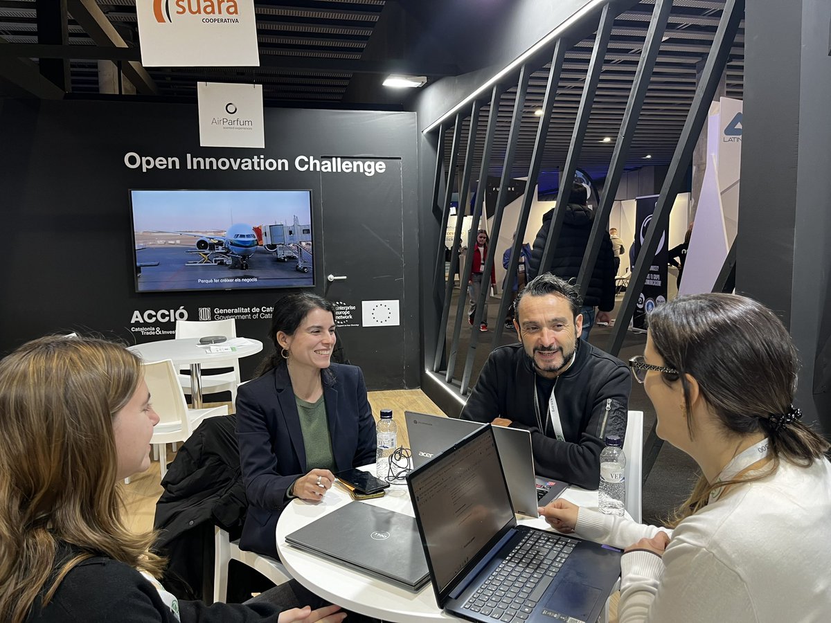 jordipicasv's tweet photo. ISE2004 explorant les tecnologies mes disruptives del sector audiovisual!! Un any mes coneixent i aprenent de les #startapps de la ma @accio_cat @suaracoop @SuaraLab https://t.co/SsVk1Xlshp