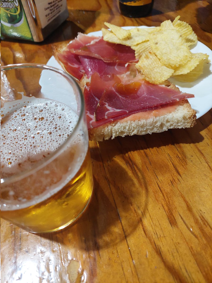 GemmaCKE's tweet photo. El cuerpo paga el precio de una mente perturbada. https://t.co/BpqJ1LAvhv