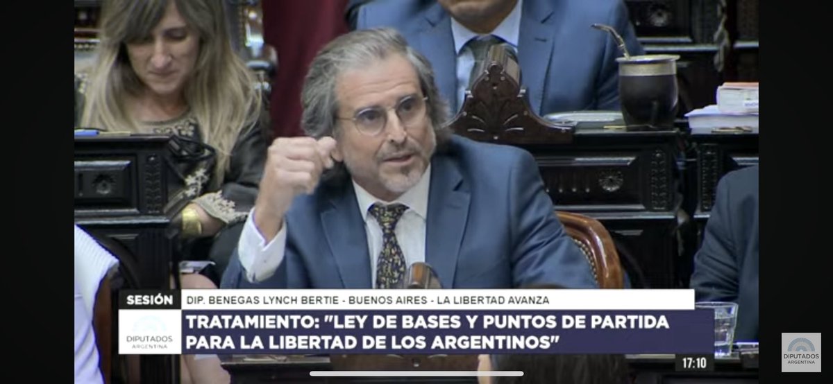 Guardian de las ideas de la Libertad @NYGBertie “Para que la casa sagrada Republicana, que es el Congreso, vuelva a ser la envidia del mundo por su nivel de debate, su excelencia en las formas y en el contenido” VLLC!