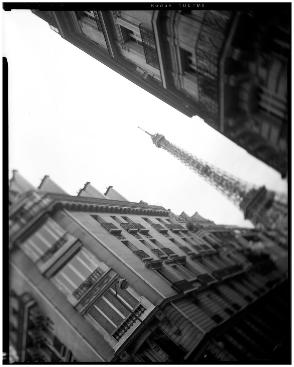 Tilt-Shift, Paris.
@Kodak Tmax100
#4x5film