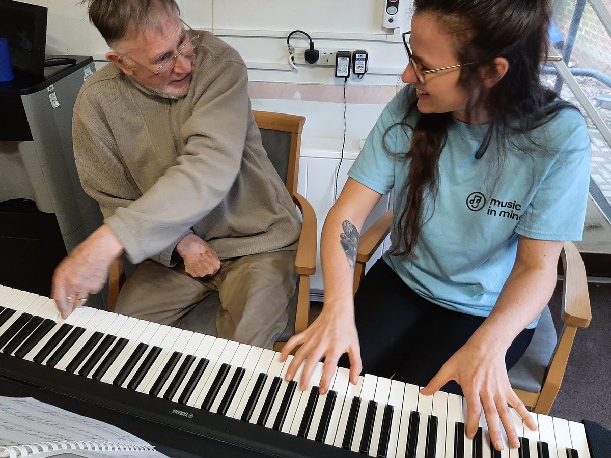 IsraelSieffCH's tweet photo. Our residents look forward to their #musicinminds session, its amazing how powerful music is
#dementia #MentalHealthMatters #Wednesdaymotation #creatingmemories @AnchorLaterLife @Steve_Vessey @MancCamerata https://t.co/OzjnuOVKxn