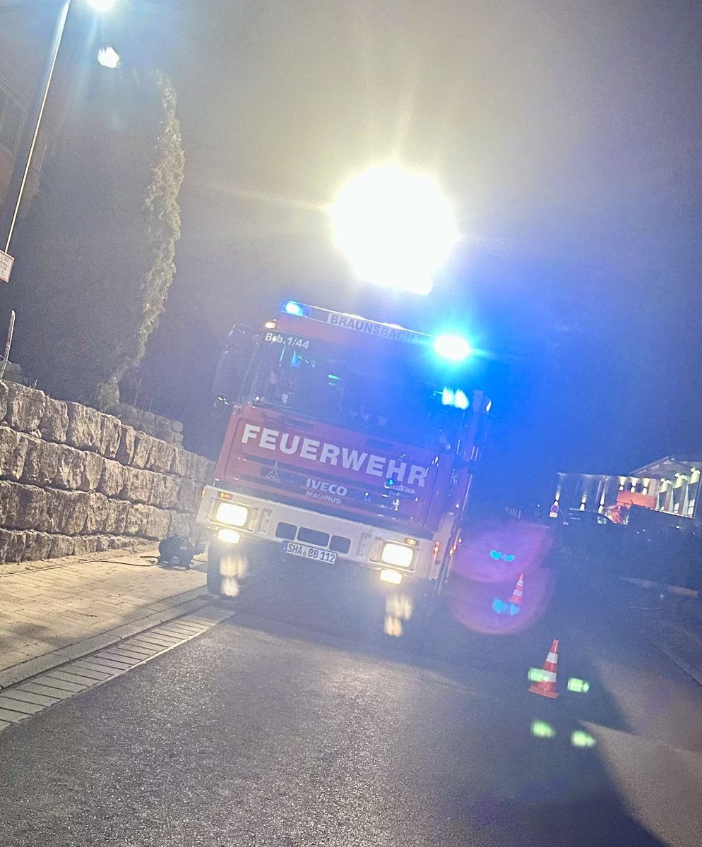 FBraunsbach's tweet photo. Einsatzalarm,🚨 der #FFW #Braunsbach am heutigen späten Mittag. Gemeldete Lage war ein Gasaustritt unbekannter Art. Wir konnten die Lage klären und die Örtlichkeit belüften. 
#wirfuereuch, #LF16 1/44, #MLF 3/40, #MZF 1/14 https://t.co/CYK5b7QVSe