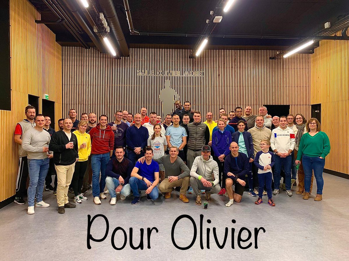 udsp10's tweet photo. 1 an déjà
Parce que l’oubli n’est pas envisageable, les pompiers du @sdis10 rendent un bel hommage à Olivier. https://t.co/zeZW8qmsBL