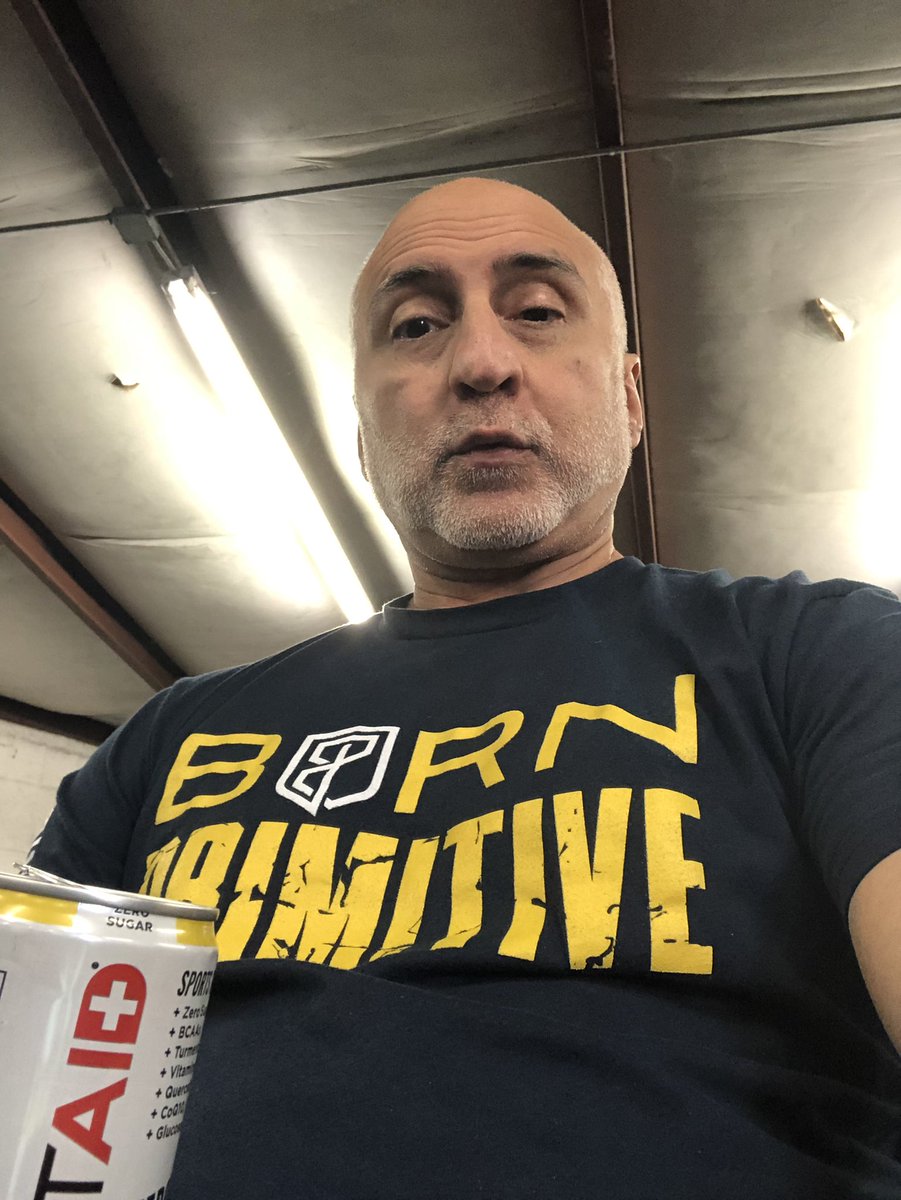 carl_arredondo's tweet photo. I did a @CrossFit main site workout today. Got 7 rounds in 8 minutes. 75 lbs on the deadlifts. 
#imintheopen 
#wheelwod 
#adaptiveathlete 
#mensvision 
👨‍🦯😎 https://t.co/cfSkjGQVix