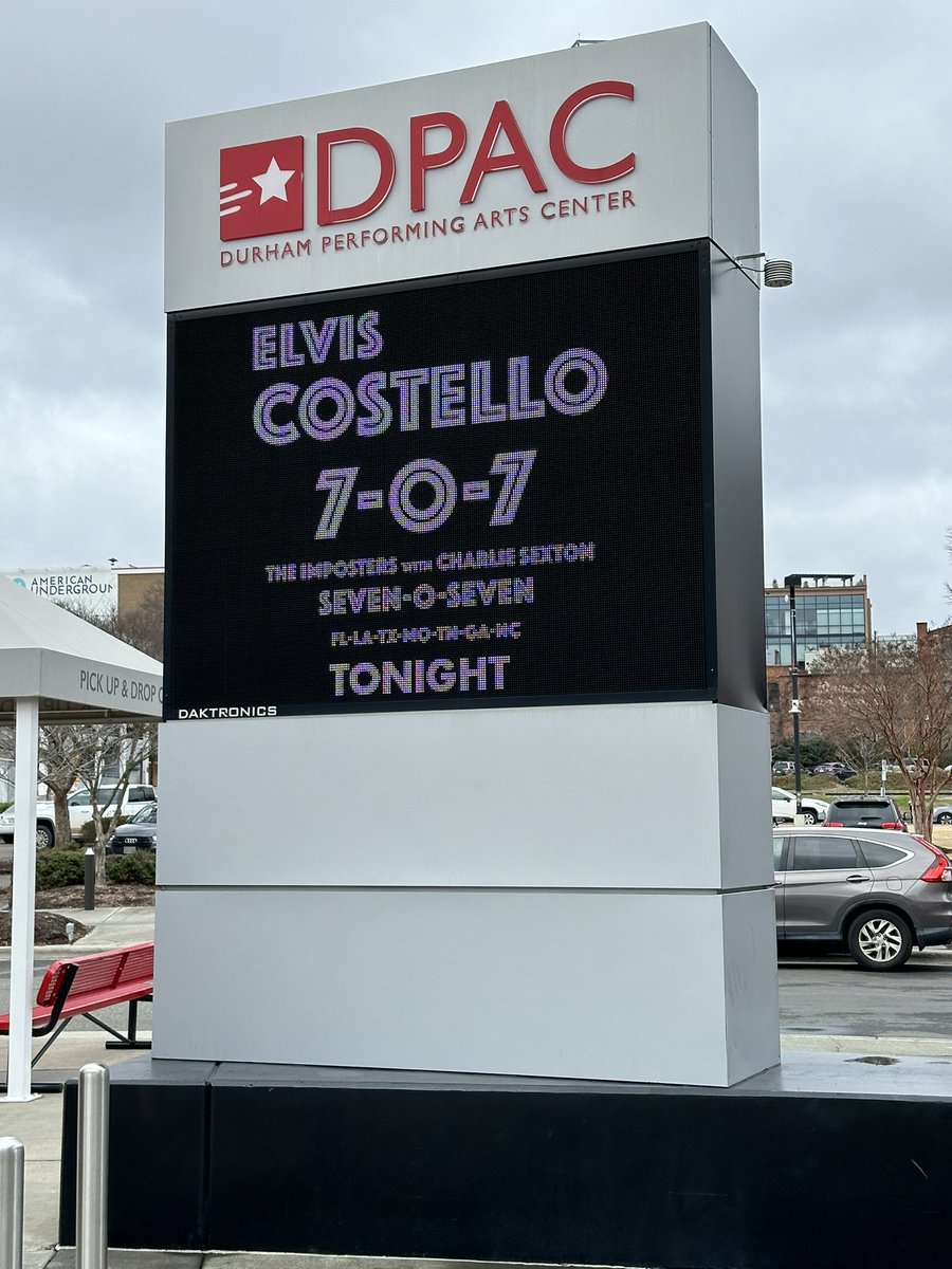 jbkelly's tweet photo. @ElvisCostello @Tennessean Getting ready for tonight. https://t.co/QiDf0tH0V4