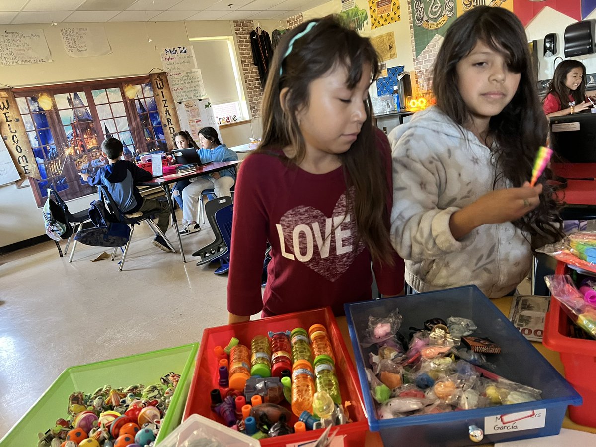 Nadia Mercado (@lareinade133) on Twitter photo Last day of the month means that RENT IS DUE!!! My <a href="/BluebonnetLions/">Bluebonnet Elementary School</a> are not too happy to pay bills, but they are excited to spend their leftover money at the class store!! #financialresponsibility Last day of the month means that RENT IS DUE!!! My <a href="/BluebonnetLions/">Bluebonnet Elementary School</a> are not too happy to pay bills, but they are excited to spend their leftover money at the class store!! #financialresponsibility