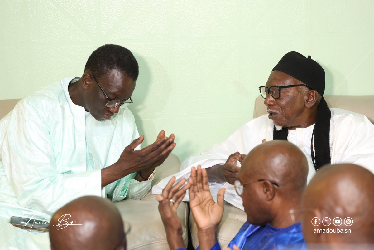 amadou_ba_'s tweet photo. Toute ma gratitude à Serigne Bassirou Anta NIANG, Serigne Mame Thierno MBACKÉ, Serigne Moustapha MBACKÉ, Serigne Bassirou MBACKÉ, pour leur sagesse et leurs prières. Les cités religieuses doivent être portées par toutes les infrastructures nécessaires à leur essor.
#kebetu #senegal #AmadouBa