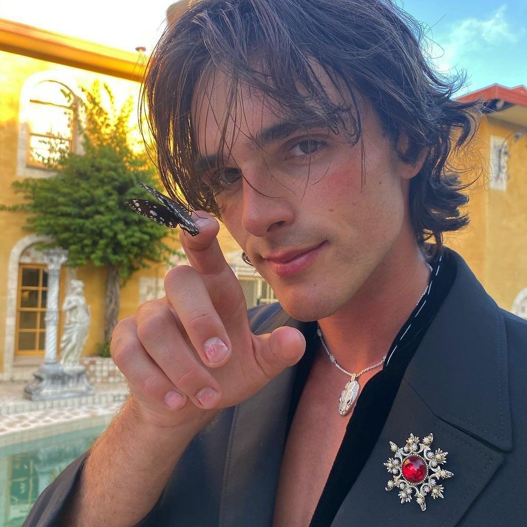 HCMontclair's tweet image. Just a quick reminder that Jacob Elordi  is soooo babygirl  ✨🦋✨ #hercampus #jacobelordi #Saltburn