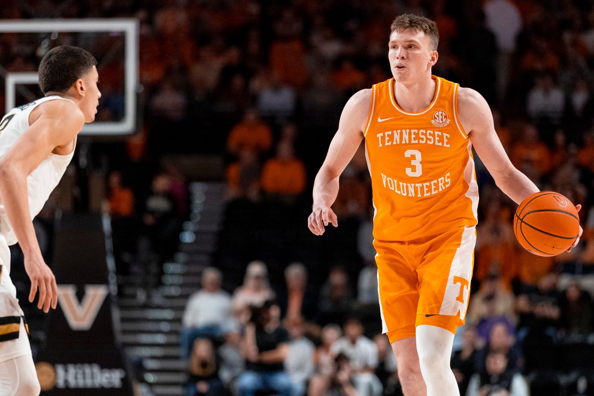 Tennessee Stats & Info on X: "Dalton Knecht is the first SEC player with  six straight 25-point games since Devan Downey (2009-10) and first DI  player since the second-leading scorer in history,