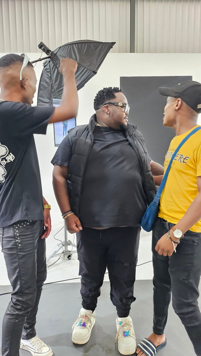 Titow_radebe's tweet photo. Good start with the great @HeavykDrumboss  #titow #music #foryoupage #2024 https://t.co/5oQlVvs89L