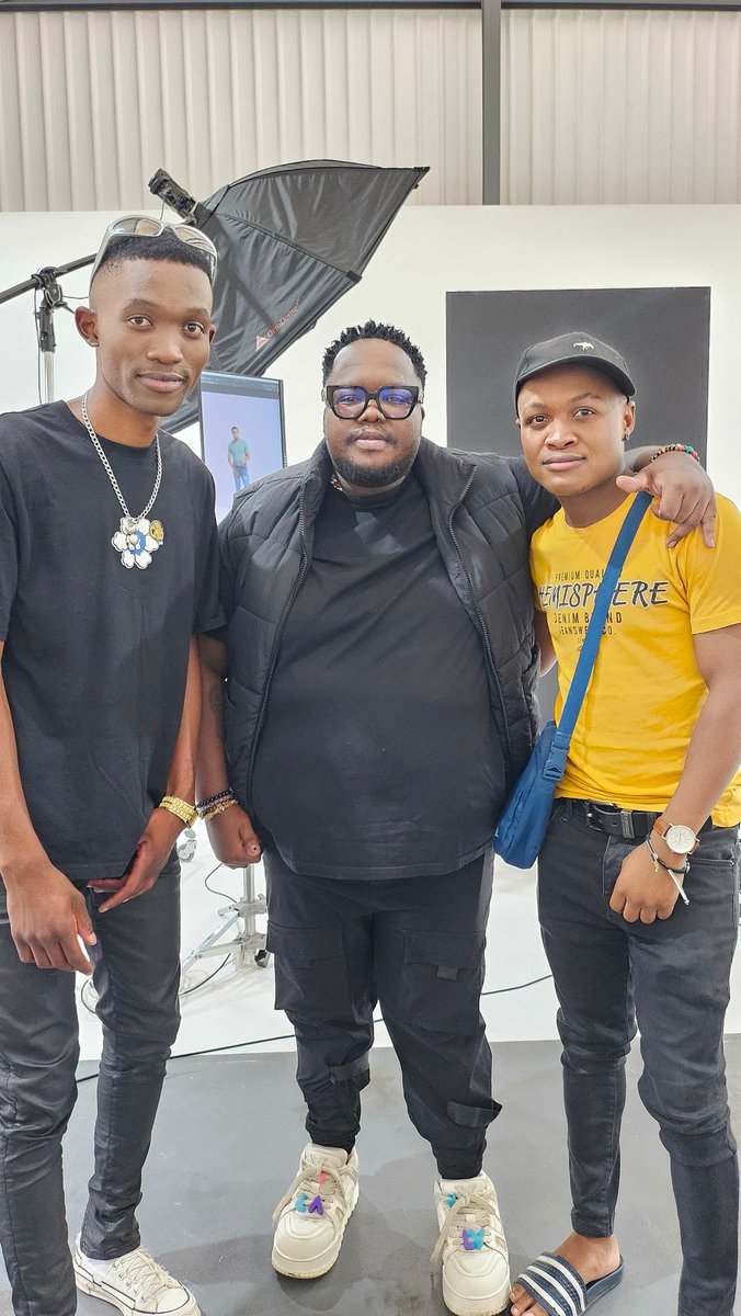 Titow_radebe's tweet photo. Good start with the great @HeavykDrumboss  #titow #music #foryoupage #2024 https://t.co/5oQlVvs89L