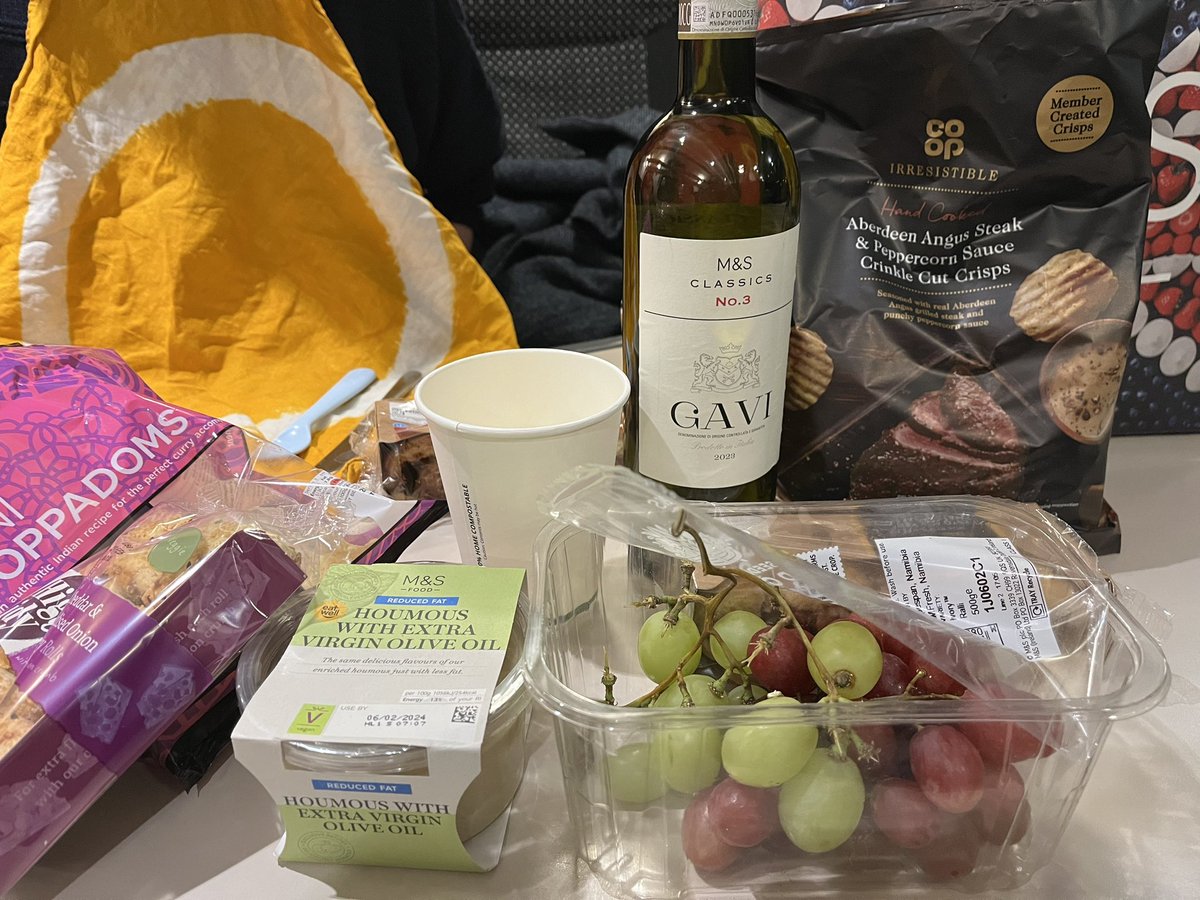 jayrayner1's tweet photo. The kitchen cabinet with its appallingly middle class train picnics is back on tour again. Bring on the cheddar and caramelised onion chutney rolls with a Gavi chaser. https://t.co/85WjlJZ5kn