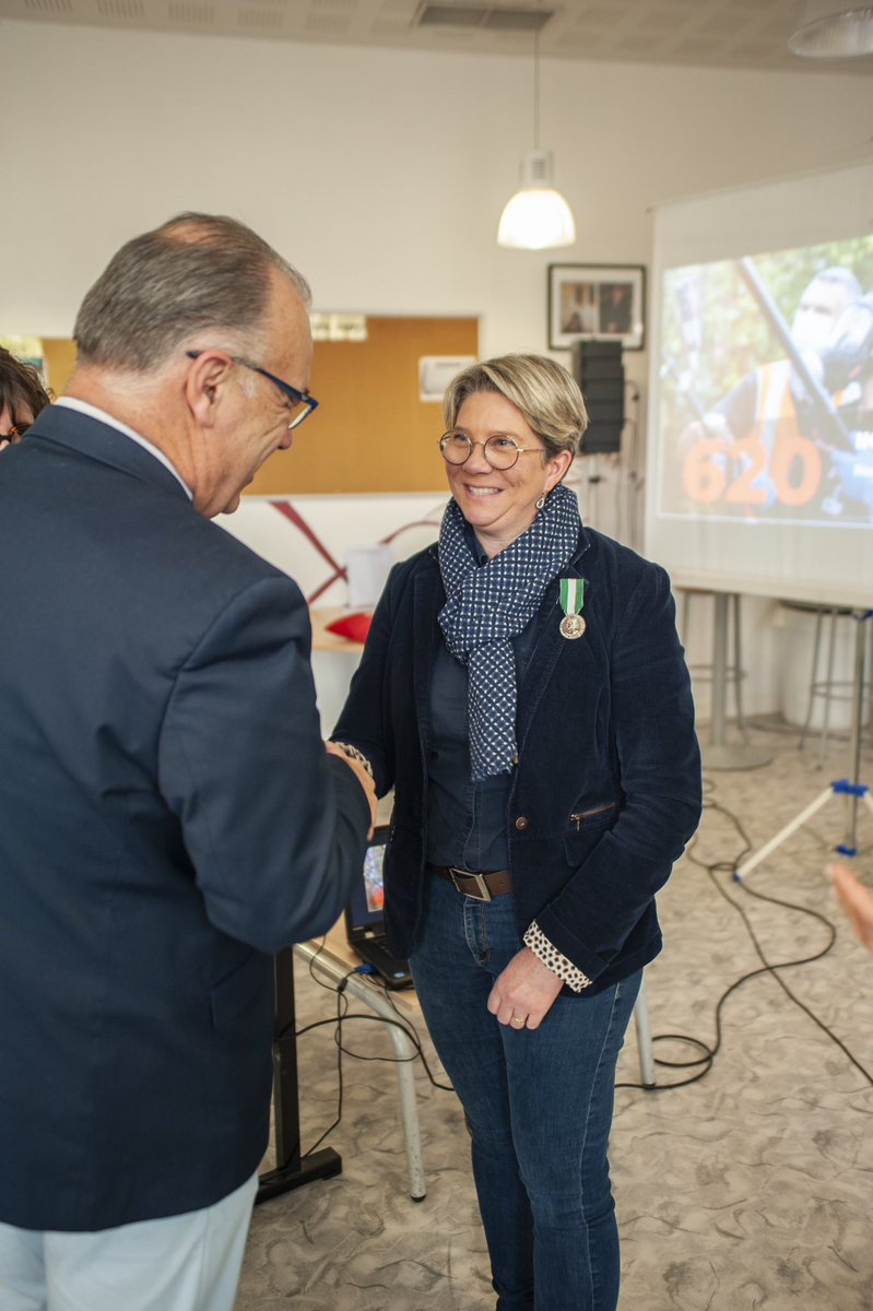 SDIS_89's tweet photo. ✨Cérémonie des #Voeux2024 du #PCASDIS89, @BonnefondCh89 & du #DDSIS89, le Colonel HC @SBertau à la direction départementale des services d’incendie et de secours de l’#Yonne.
🚒 Rétrospectives de l’année écoulée, remerciements, #Ambitions & projets pour cette année #Olympique ! https://t.co/8xupPc2Hbb