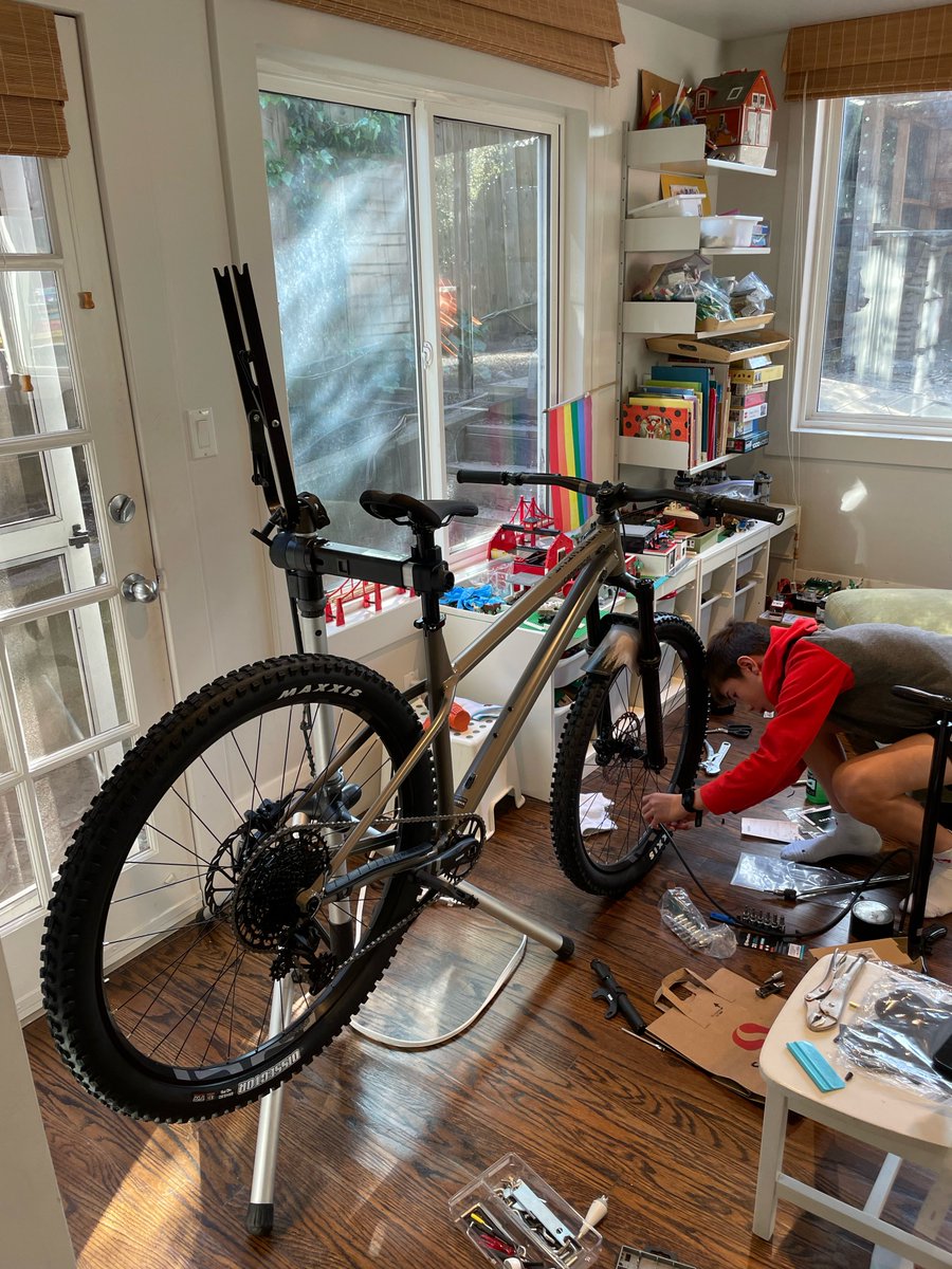 Please help find my kid’s stolen bike.

The Christmas present (2022 Commencal Meta HT AM Ride, light brown) that my kid spent weeks assembling was stolen from our SF garage overnight. 

bikeindex.org/bikes/2558548 <a href="/stolenbikessfo/">BikeIndex SF</a> <a href="/BikeIndex/">Bike Index</a>