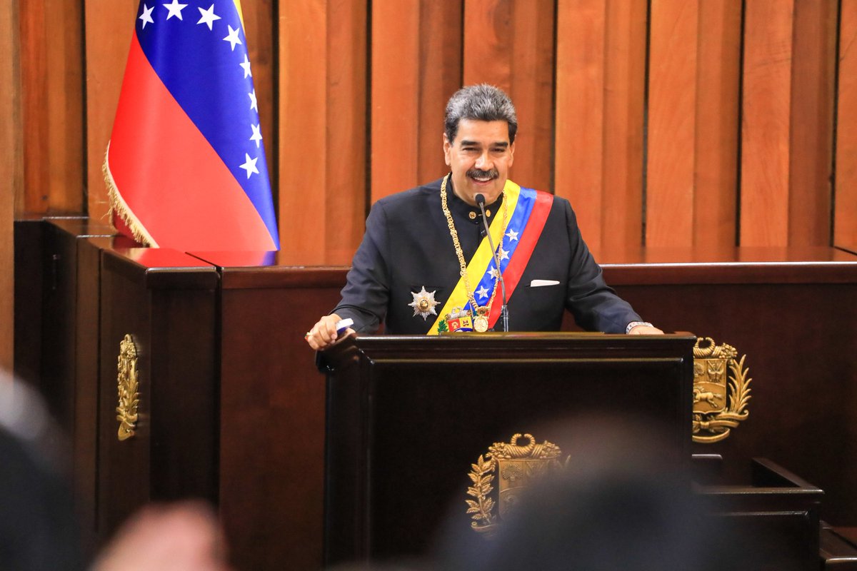 Es el año de un plan conjunto donde estén vecinos, vecinas, comunidades, consejos comunales, Asamblea Nacional y Tribunal Supremo de Justicia para elegir e instalar Jueces de Paz en todo el territorio nacional, con el voto y la democracia directa, participativa y protagónica del