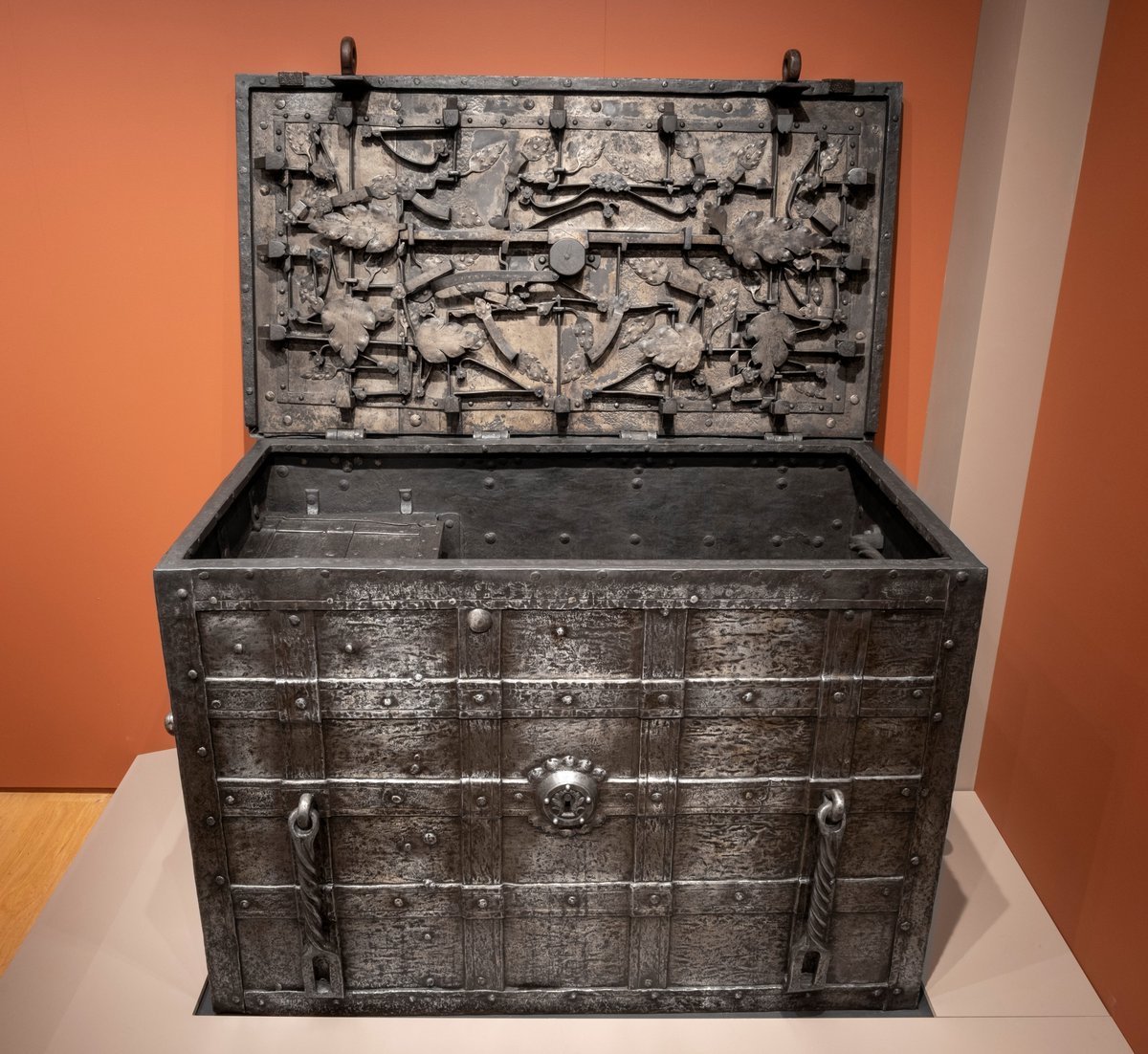 At nearly 800 lbs, this strongbox would have been nearly impossible for thieves to cart away! This one has an advanced security system, with nine bolts and various leaf-shaped shields operated by a system of levers and springs.