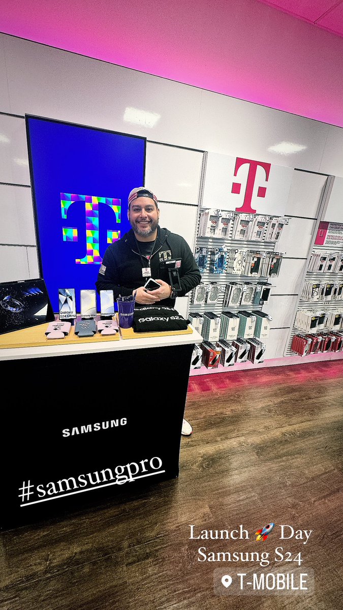 JovCryptoPlug's tweet photo. Happy Launch 🚀 Day #SamsungGalaxyS24 #tmobile #Hudsonheat #WNY8533 #Samsungpro @TMobile @SamsungMobileUS https://t.co/cnso6TNlhm