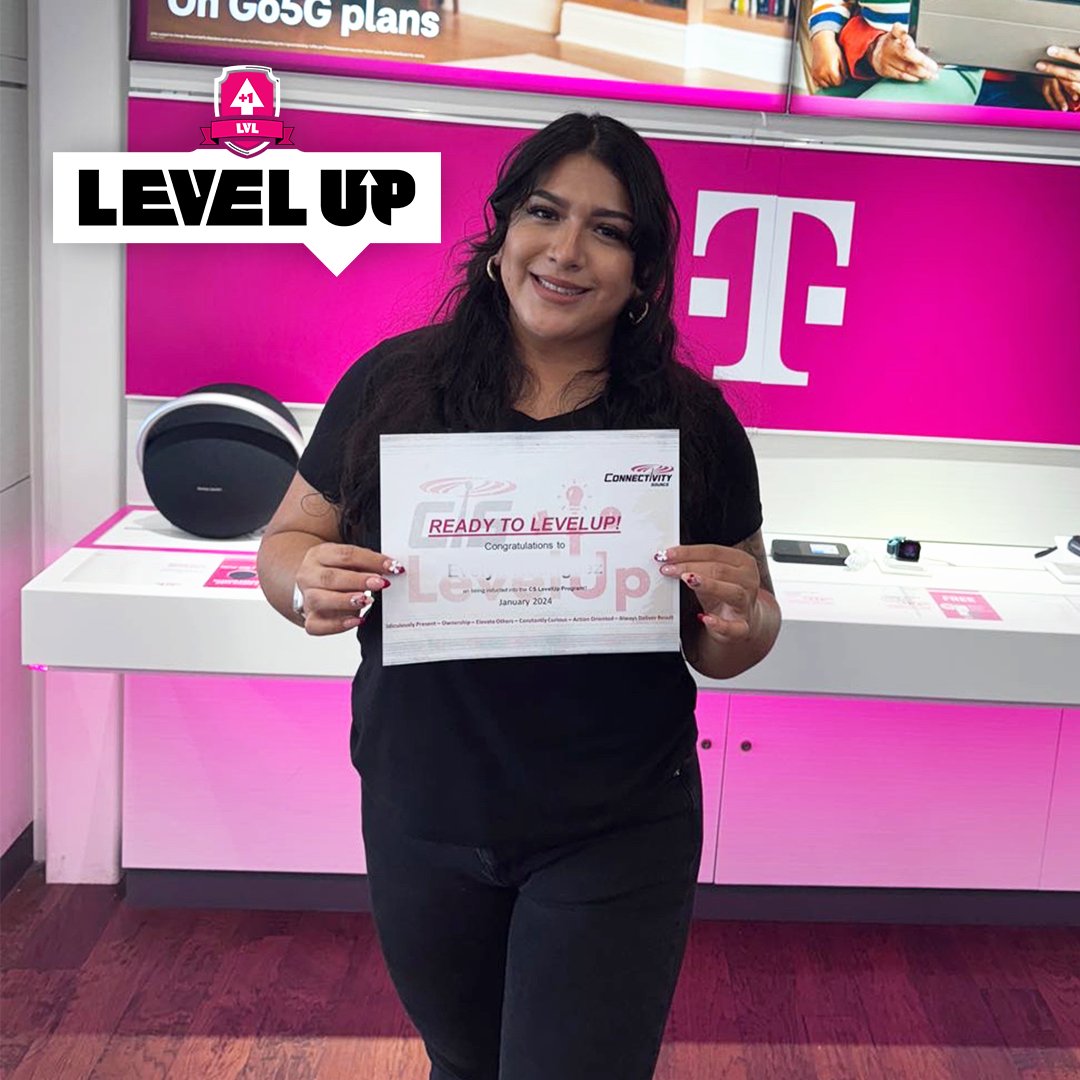 CSource_Tweets's tweet photo. We love to recognize and reward our team members' hard work and dedication! As part of the #CSLevelUp program, our employees have the chance to grow and promote within the #CSNation, with detailed training to ensure they can succeed and take their skills to the next level. https://t.co/DNzNmkwtme