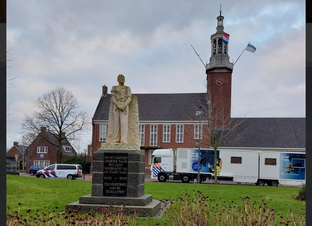 MobielMediaLab's tweet photo. Ook vandaag waren we op zoek naar jonge #cybercops in #Hoogeveen. Morgen opnieuw en dan op de Dedelstraat. Vrijdag op de Kampstraat in #Beilen en maandag trekken we door naar #Hoogersmilde voor @joinhackshield Future Cyber Heroes https://t.co/g7oqnK1xOn