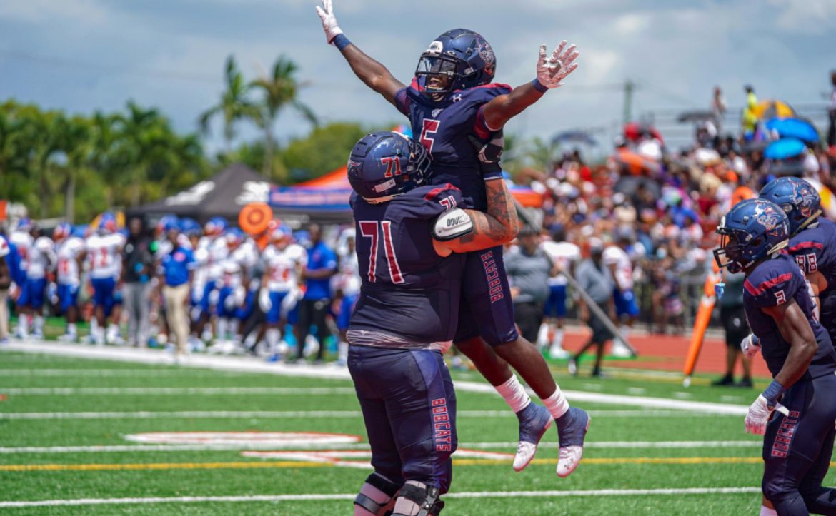 After a great conversation with <a href="/Justin_M_Post/">Justin Post</a> I am blessed to receive an offer from <a href="/STU_Football/">STU Football</a> ✝️ @NoPoBobcats <a href="/ggbelser/">Garon Belser</a>