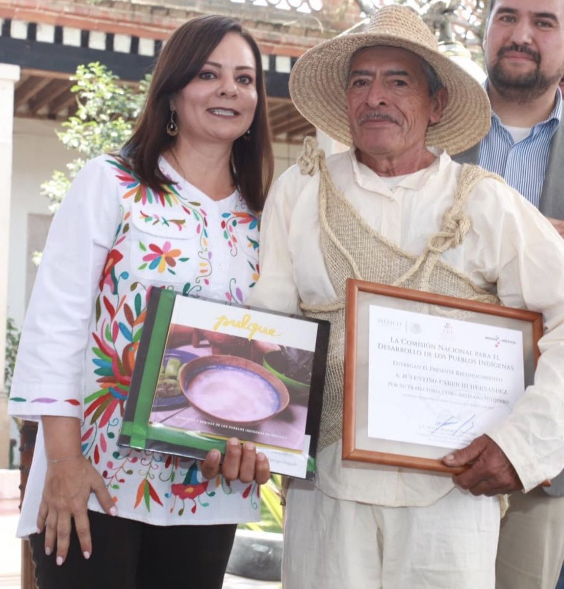 María Gloria Hdez Madrid tweet media