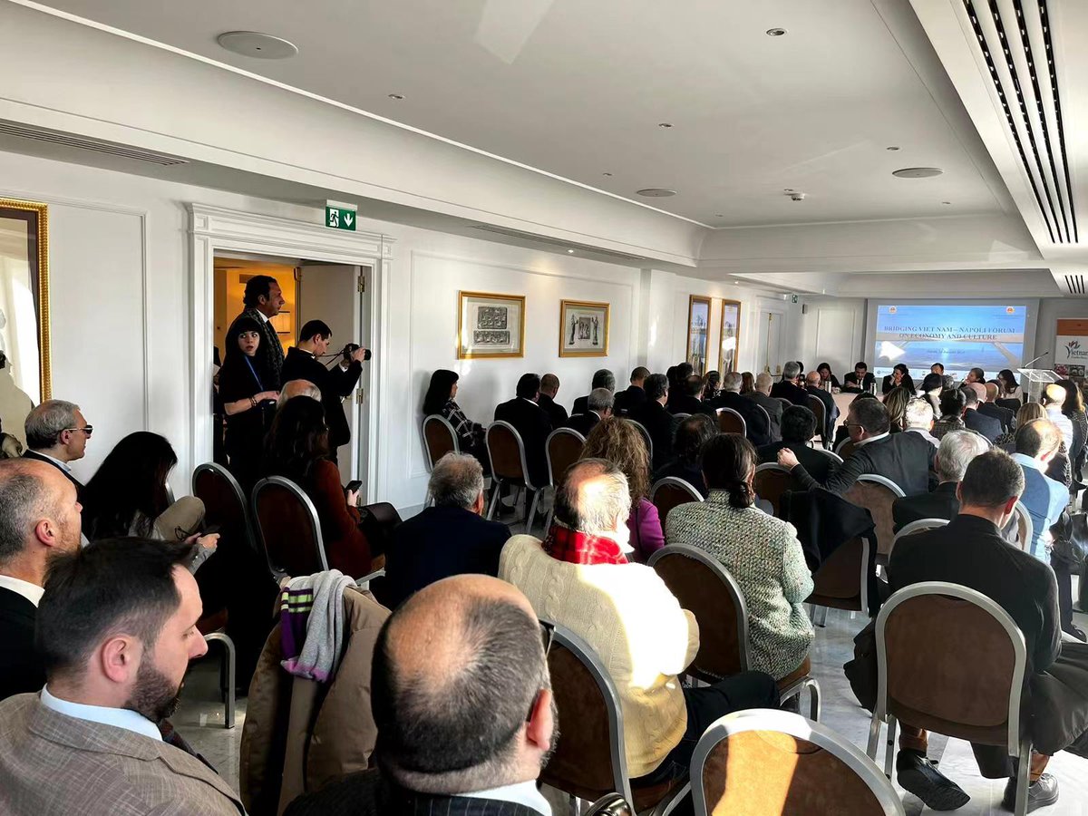 On January 30th, our Senior Associate, Veronica Gianola, participated in Napoli at the 'BRIDGING VIETNAM - NAPOLI FORUM - ECONOMY AND CULTURE' event! 

#ItalyVietnam50 #italyvietnam #dandreapartners #vietnamembassy #vietnamconsulate #dpgroup #investinitaly #investinvietnam
