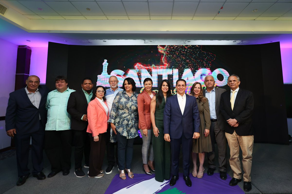 VictorFadulL's tweet photo. Santiago Somos Todos es resultado de un trabajo con los sectores y grupos sociales, plasmando sus sueños, un Plan de Gobierno Municipal para seguir mejorando su calidad de vida. 

Es un honor presentarlo ante ustedes, rarificando el compromiso de llevar a nuestra Ciudad Corazón al siguiente nivel.

#PlandeGobierno #Santiagosomostodos #VíctorFadulalcalde #Alcaldía #CiudadCorazón #GestiónMunicipal #Municipio #PLD #FuerzadelPueblo #PRD #OpciónDemocrática