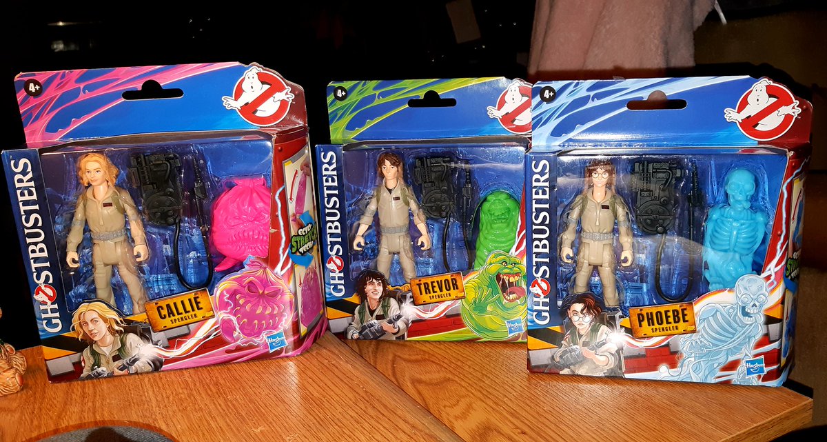 Got the Ecto a couple weeks back and now I have 3 of the 4 new #FrozenEmpire figures to go with it including, for the first time ever, a #CallieSpengler! The packaging is fantastic and the #EctoStretchTech Ghosts are a wonderful bonus

#Ghostbusters #Hasbro