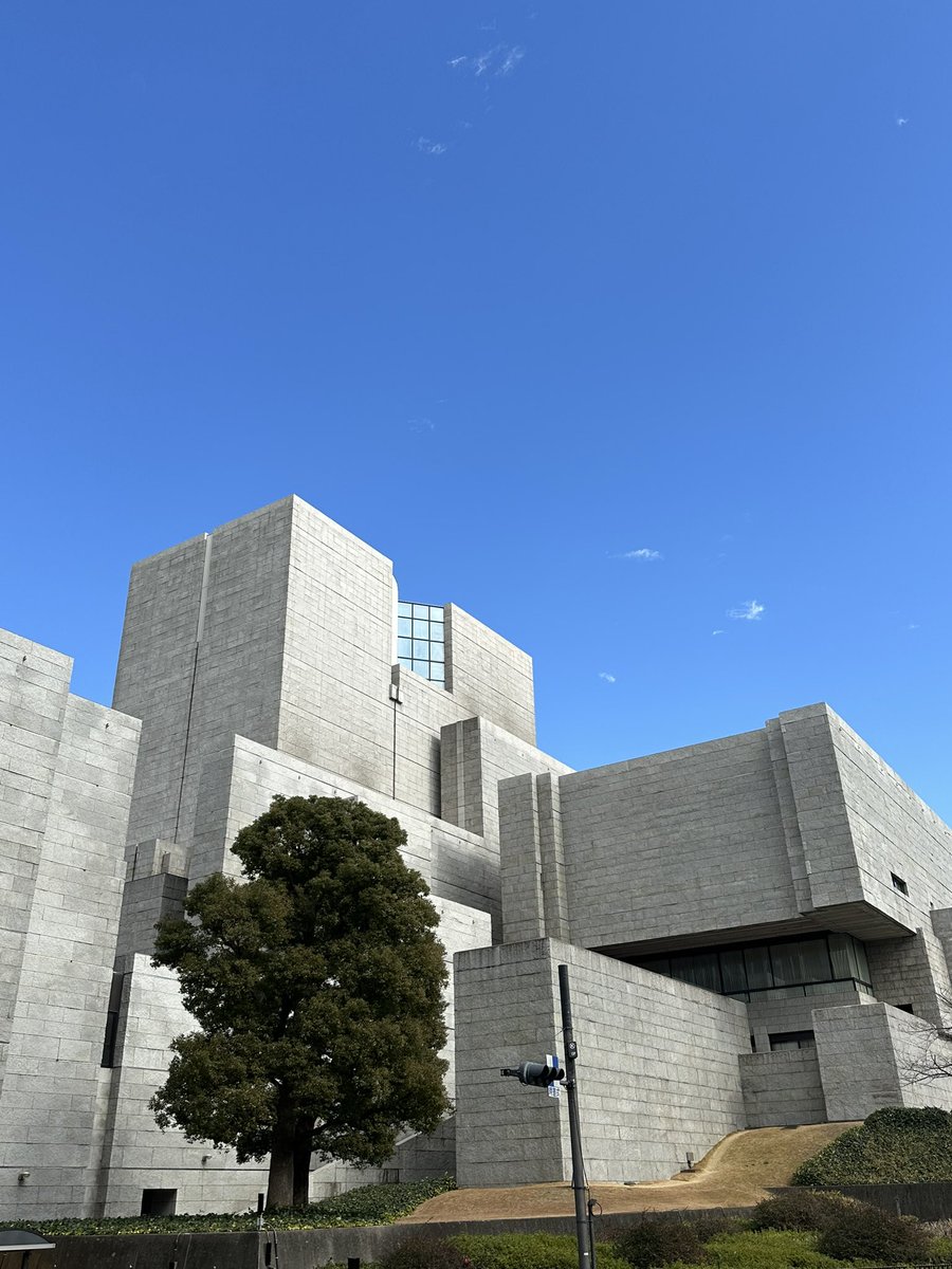 toyoda_noiz's tweet photo. 改めてすごい建築だよね https://t.co/xBxMbjgtpN