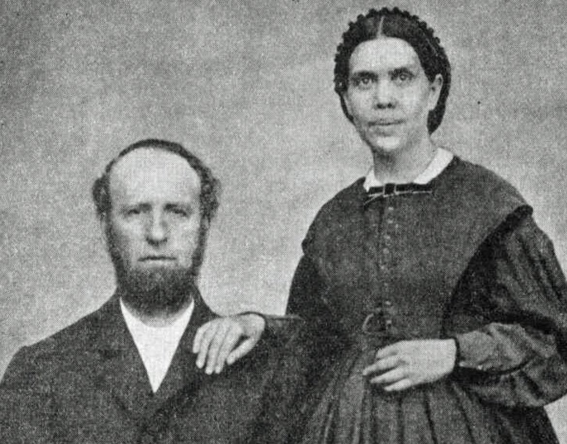 You're telling me that humansexuality.org is run by the ghost of these two?!?! 🤣🤣