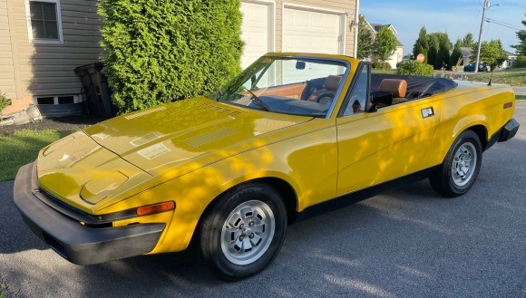 Capital_Triumph's tweet photo. It's WEDGEnesday!
This lovely yellow 1979 TR7 belongs to new CTR Club member Mike. Welcome to the club!
#Triumph #TR2 #TR3 #TR4 #TR5 #TR250 #TR6 #TR7 #TR8 #Spitfire #GT6 #Stag #Herald #Vitesse #Dolomite #StandardTriumph #BritishLeyland #LittleBritishCar #LBC https://t.co/TlFL0TLCs2