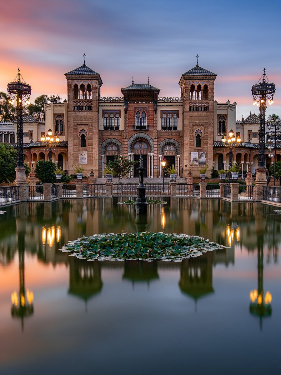 𝑒𝑣𝑒𝑛𝑖𝑛𝑔·𝑚𝑜𝑜𝑑 ♡ Museo de Artes y Costumbres Populares Sevilla, Andalucía // 🇪🇸