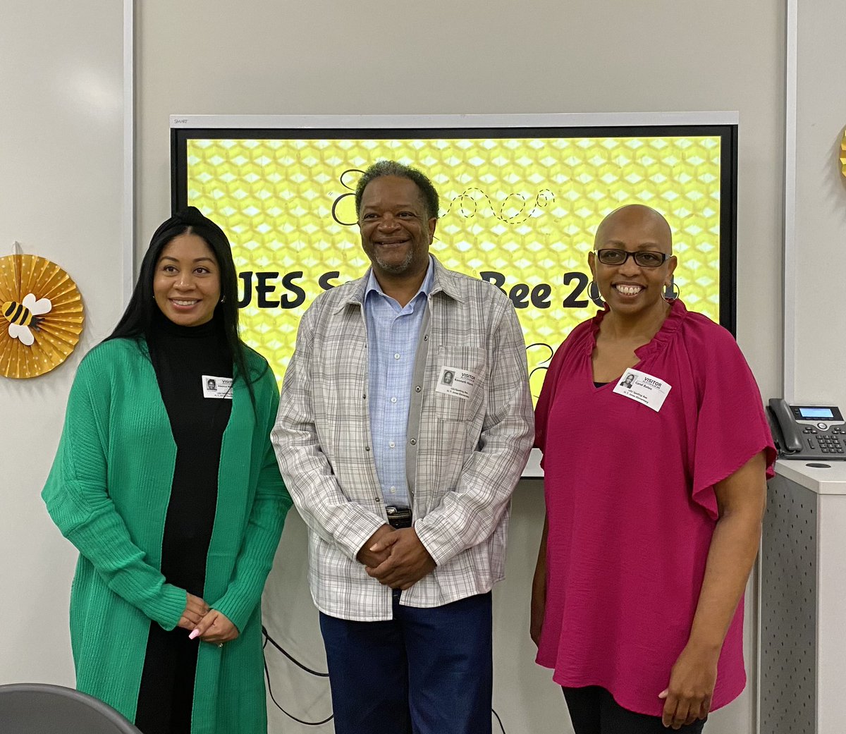 Mary Hernandez tweet media